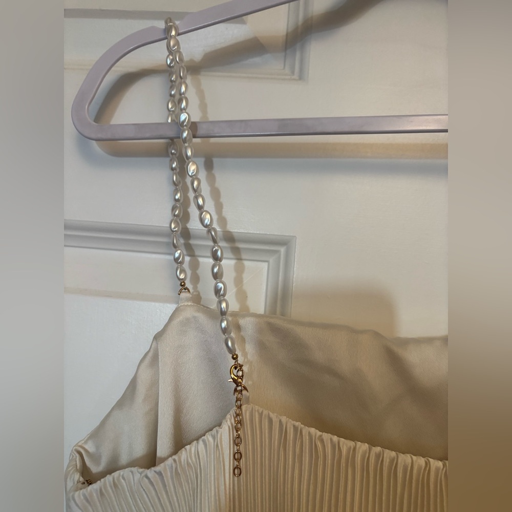 Abercrombie& Fitch Cream Pleated Mini Dress - Picture 8 of 9